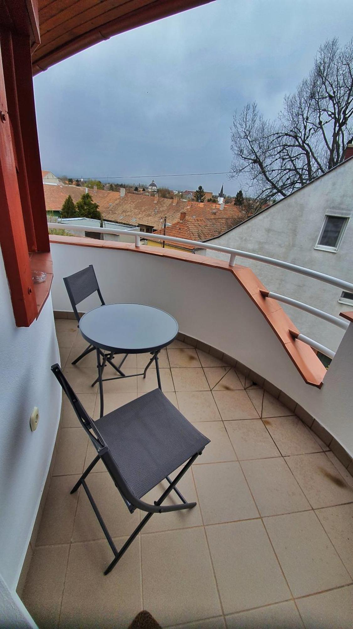 Pannonia Apartman Ostrzyhom Pokój zdjęcie