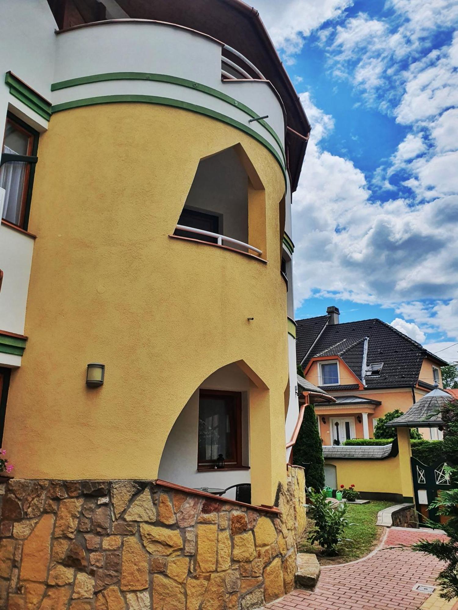 Pannonia Apartman Ostrzyhom Pokój zdjęcie